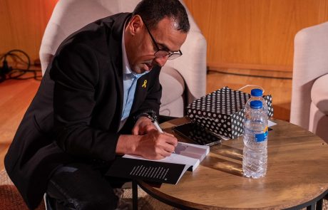 “גם בתהום אפשר לבחור”: אלי שרעבי משיק את ספרו על השבי בעזה